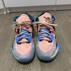 Nike kyrie infinity valentines size 10.5 110 plus shipping